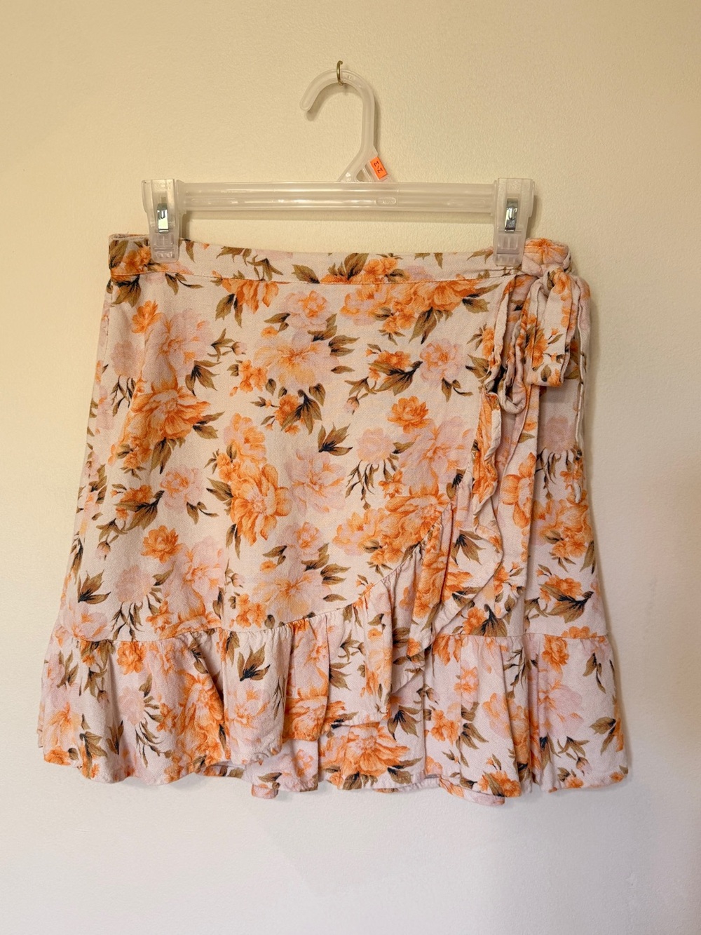 American Eagle Orange Floral Wrap Mini Skirt Ruffle Tie Waist | Women’s M 🍊🌼